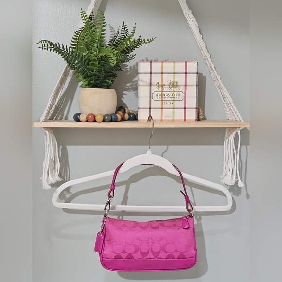 Vintage Coach Hamptons Demi Shoulder Bag Baguette Clutch (Pink) # 6094 - Picture 2 of 13